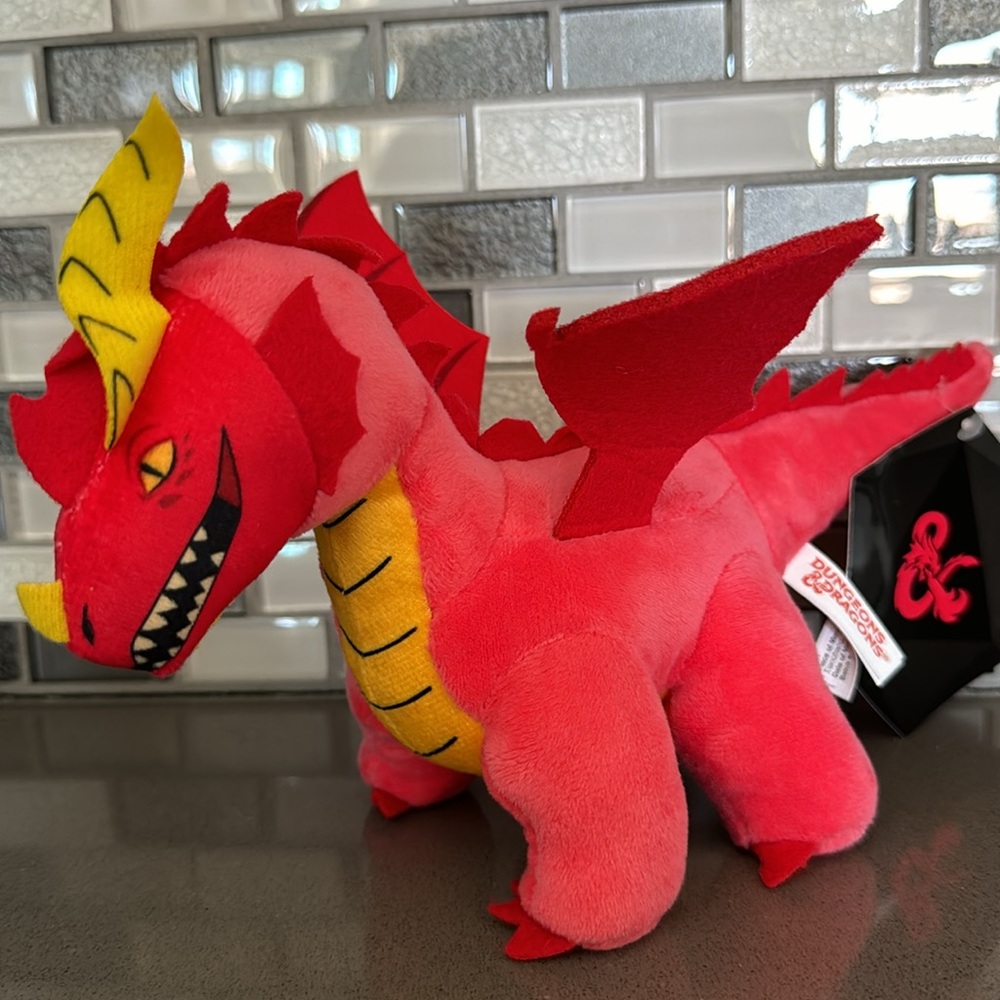 Dungeons & Dragons RED DRAGON Plush / Limited  Edition - Rare / BRAND NEW